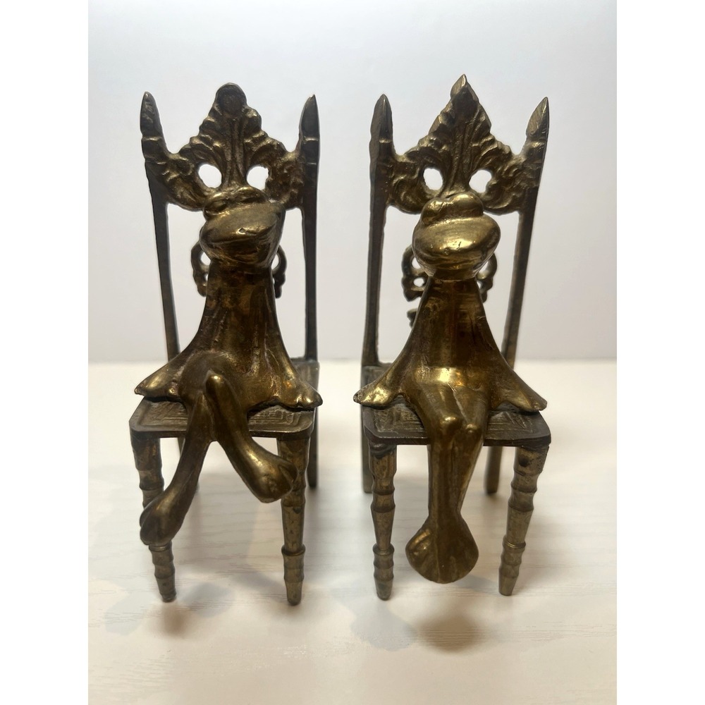 Vintage Solid Brass Frogs Sitting On Throne Chair 4.5" Made in India, Set of 2‎